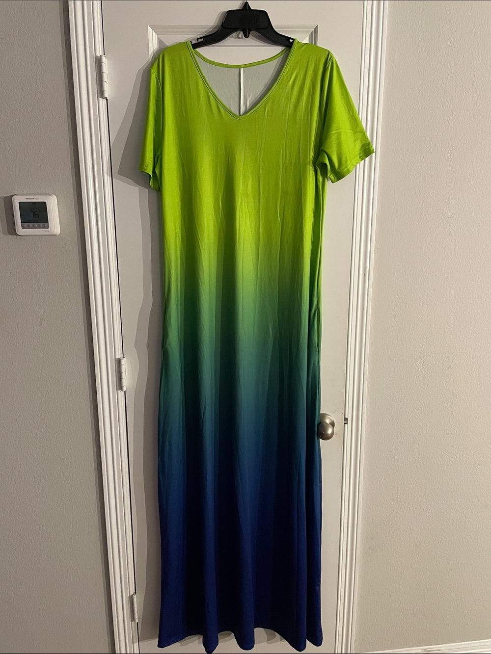 Green to Blue Ombre V-Neck Maxi Dress with Pockets